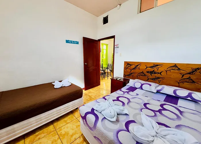 Tintorera Guest House
